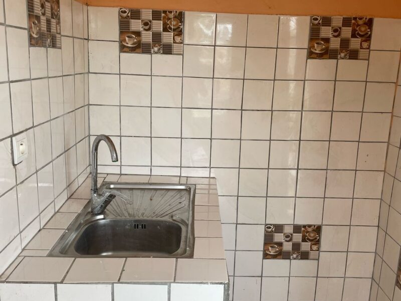 Chambre américaine (Nzeng-Ayong)