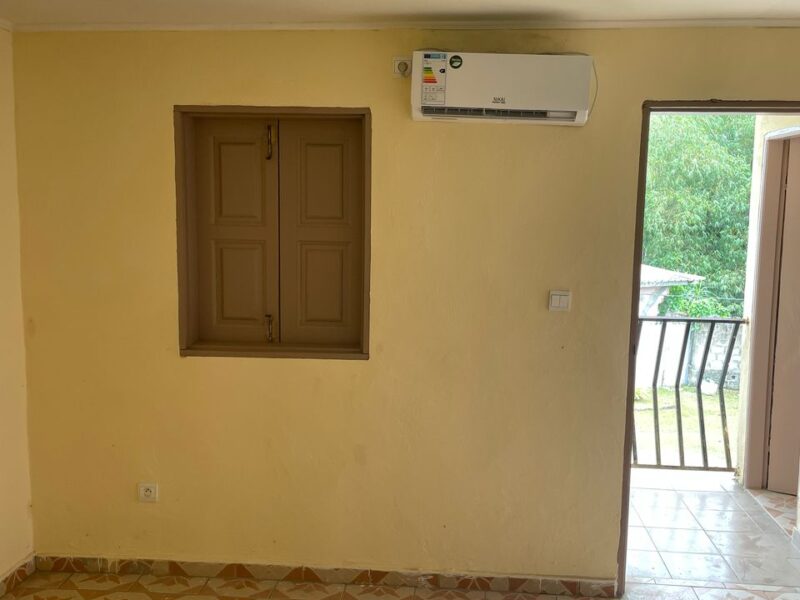 Chambre américaine (Nzeng-Ayong)