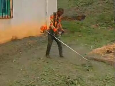 Entretien d'espaces verts à franceville