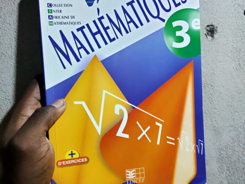 Livre de mathématiques 3 ème